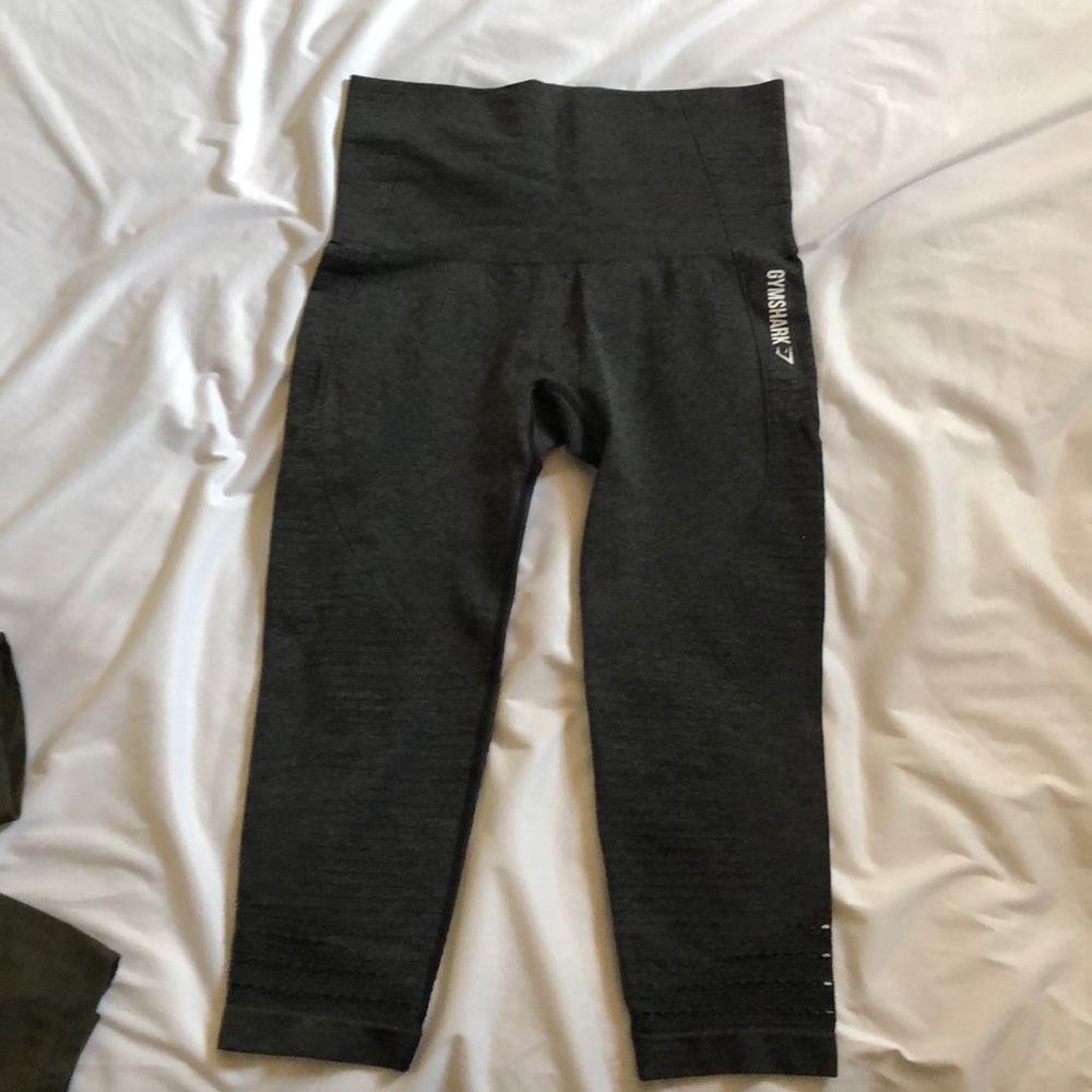 Gymshark crop legging medium brand new